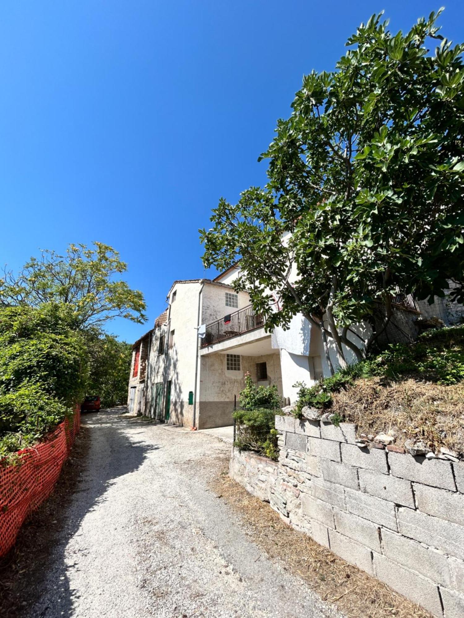 La Quiete Tra Le Montagne Apartment Apiro Exterior photo